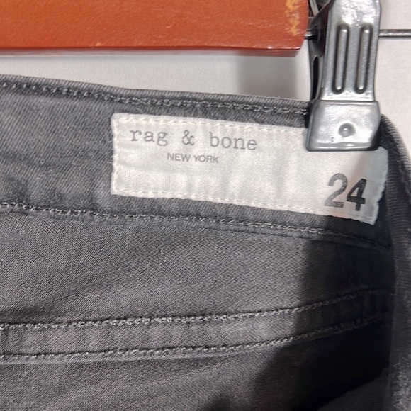 Rag & Bone Black Raw Hem Skinny Ankle Jeans size 24 - Picture 6 of 10
